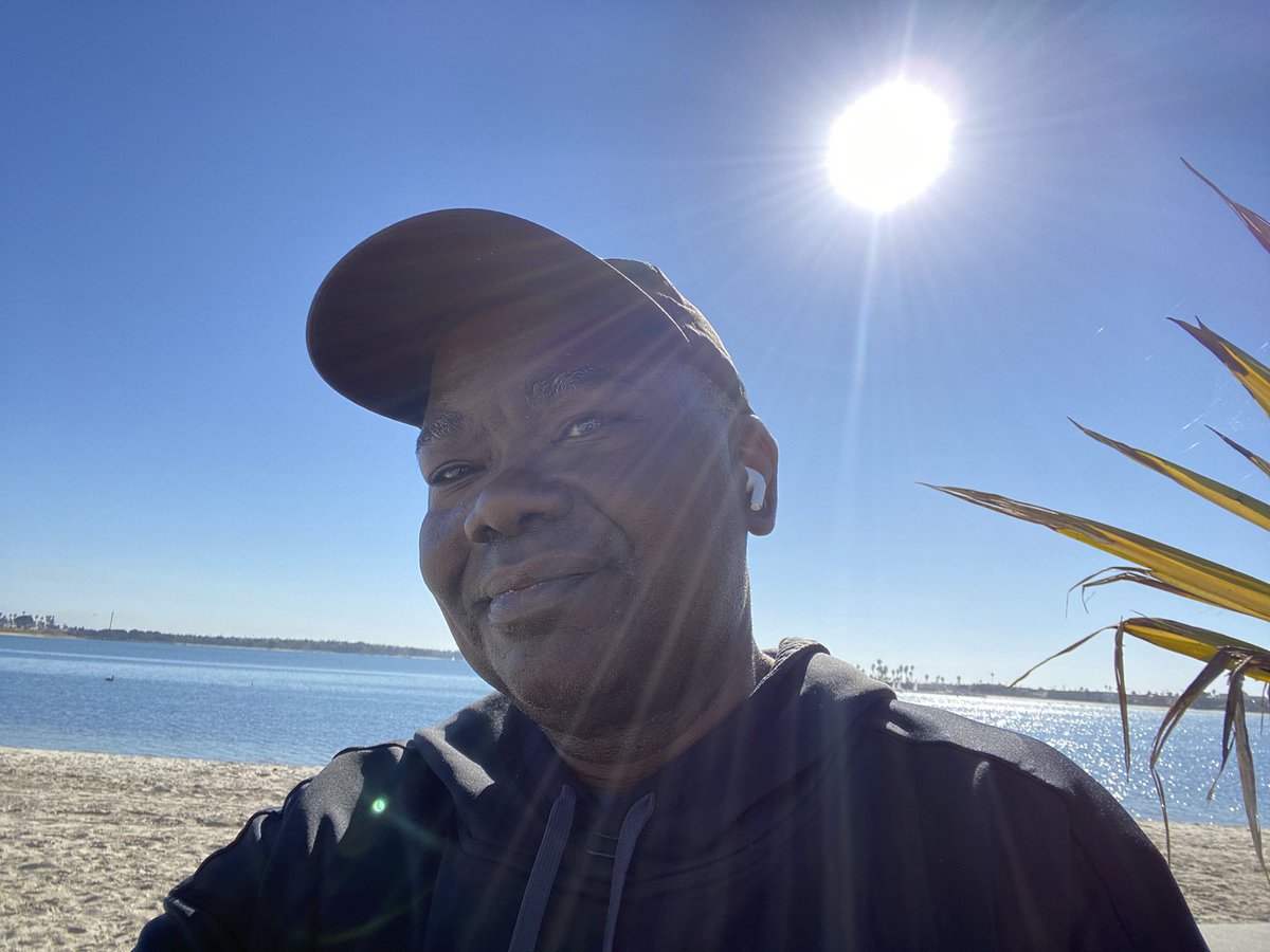 JerryMcCormick's tweet photo. Beautiful day getting my steps in at Crown Point. @onepeloton we need more 45 minutes outdoor walks! #seejerrylose #decemberdedication https://t.co/wCzaPyidfw