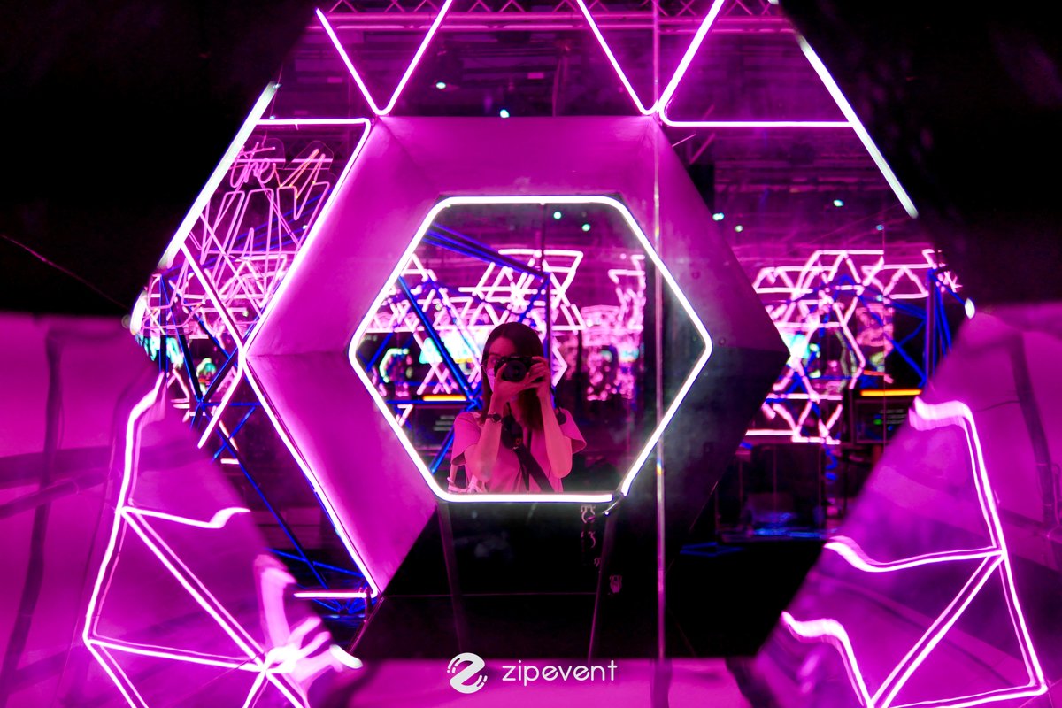 zipeventapp's tweet photo. #ReadyZipGo
Polycat Concert Exhibition🎙🎆 มาตกหลุมรัก Polycat ด้วยกัน นิทรรศการ 8 โซน! ผ่านแสง สี เสียง บนเส้นทางดนตรี 10 ปี ของ Polycat
.
💌วันนี้ - 31 ธ.ค. 2564 / ถึง 19.30 น.
📍House of Illumination ชั้น 8, Centralworld
.
#polycatconcertexhibition #HouseofIllumination https://t.co/evVnGjMc1i