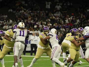 x_williams60's tweet photo. Everyone think they a savage until they meet one #60out #3019forever https://t.co/HCzN72Qndz