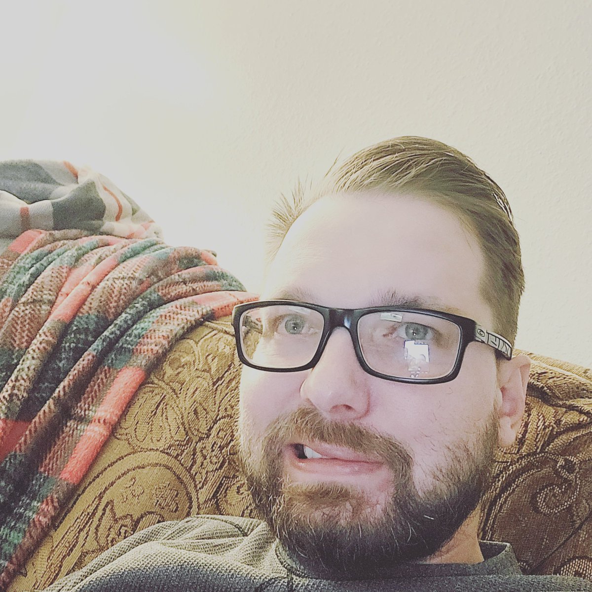 blueyedguy85's tweet photo. #NewProfilePic https://t.co/HwWdvX7Fl9