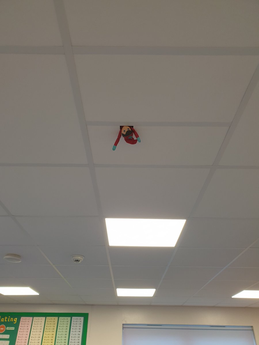 13SlicesofHappy's tweet photo. 3RS loved their visit from Bixby the cheeky school elf last Thursday! I wonder what cheekiness he will get up to this week.... https://t.co/v4dfYHXQlD
