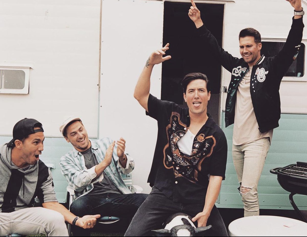 btrthinker's tweet photo. the new era of big time rush is here 💭 https://t.co/dx7IRqP9JG