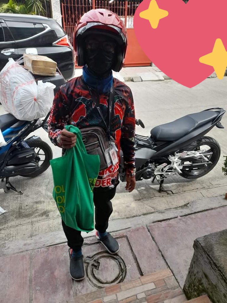 illacart's tweet photo. A simple token to appreciate our ever diligent riders! 

Advance Merry Christmas po! 🎁🎄

💚💜 https://t.co/MyyIUHSu28
