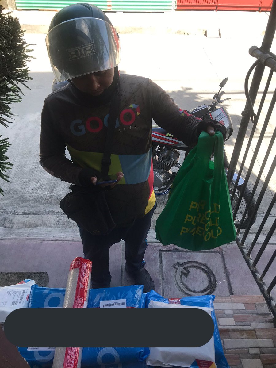 illacart's tweet photo. A simple token to appreciate our ever diligent riders! 

Advance Merry Christmas po! 🎁🎄

💚💜 https://t.co/MyyIUHSu28