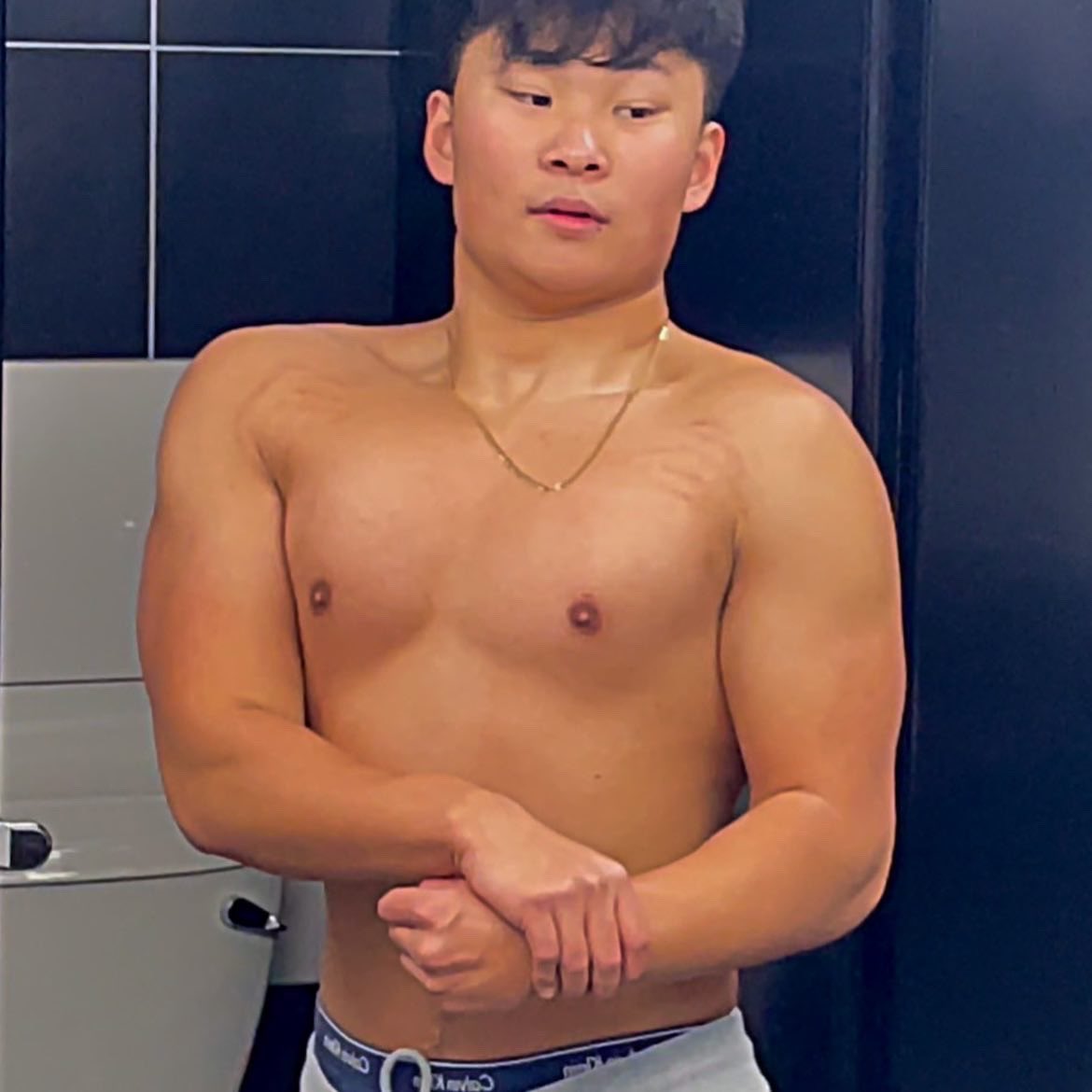 reloaqz's tweet photo. Laser focused pt2 https://t.co/JnifhOoQog