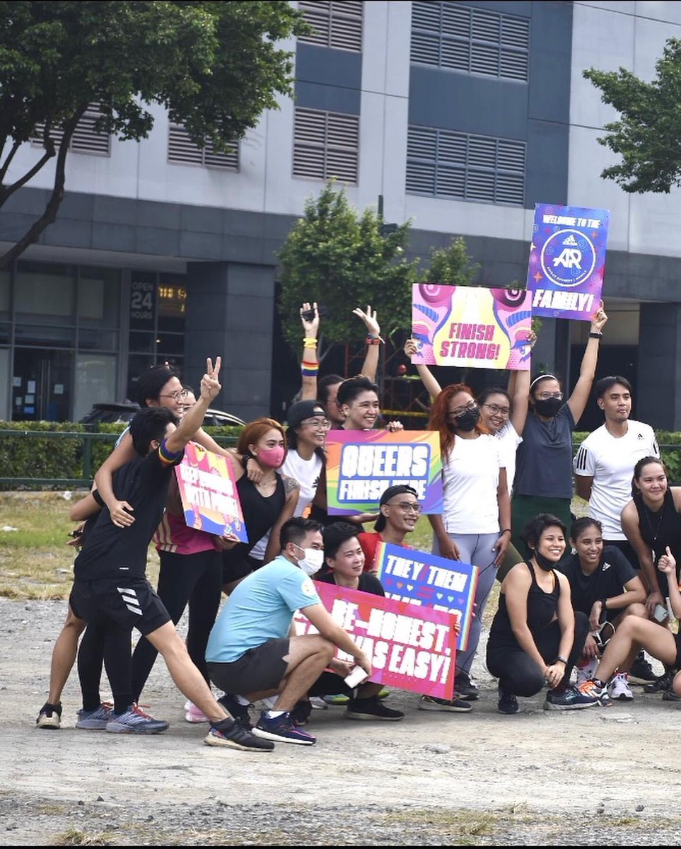 ELEvyou's tweet photo. I'm grateful for all the ladies and gents I've met through the ARLimitless program. Safe space and Community 🌈 

Thank you for making this experience unforgettable @nkitorres 🤍

Love ya'll.
#HereWeCreate #ARLimitless #adidasph #adidasrunners https://t.co/v7W5Qfuh76