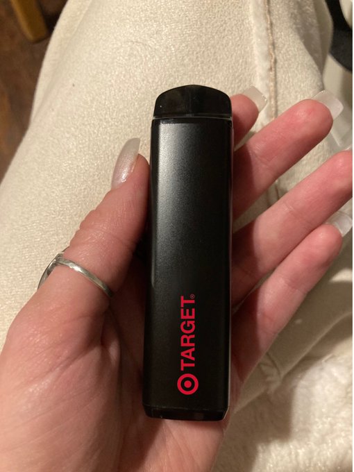 Anybody: what flavor is your vape?                                                 White bitches: https://t<a href="/tag/yogakitten"class="tags"><span>#yogakitten</span></a>