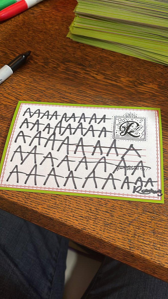 ranaltboo's tweet photo. Card signing is going well https://t.co/qTxOvn3X5t