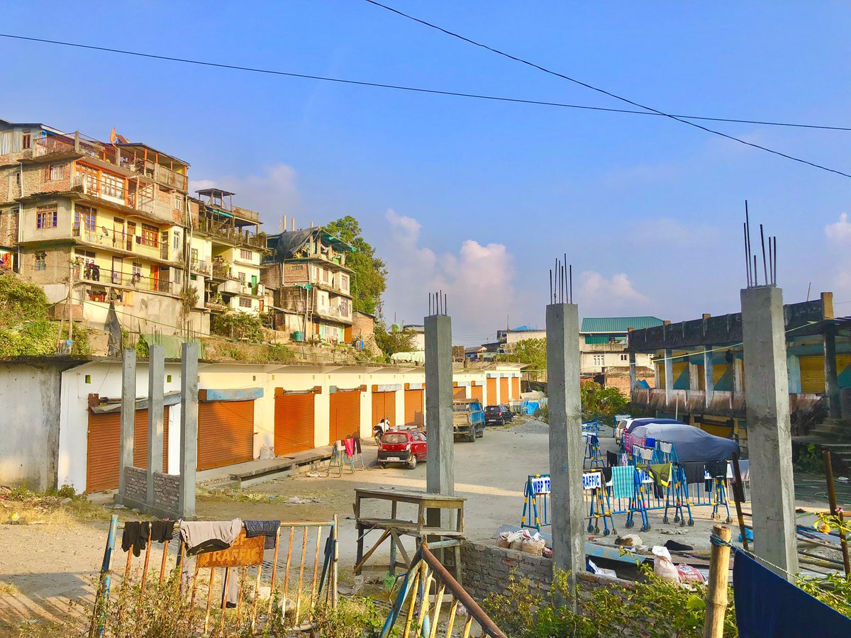 subashmanisingh's tweet photo. Mani Trust HQ’s #CommunityStartUp #HamroPassal’s upcoming Comprehensive Administrative Office, Warehouse and Outlet including Organic Vegetable Mart at Regulated Market Yard in Topkhana, Kalimpong. https://t.co/w6d62vN7xT