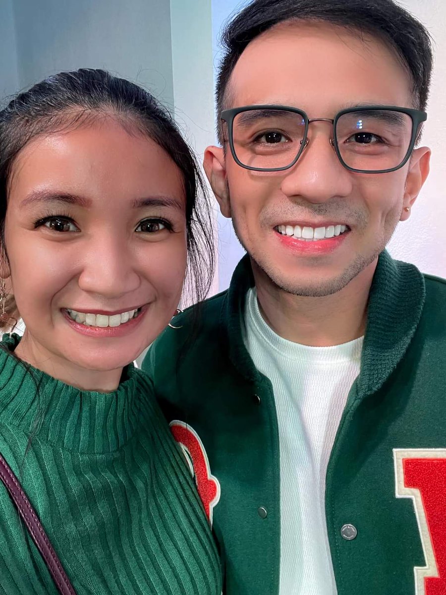 nelljoanne's tweet photo. Nakakakilig!!! Kasama ko ang founder/owner ng business ko! Hi Boss Carl Macadangdang 😍❤️ #toktokowner #youngbillionairetycoon https://t.co/wtPKEAKLep