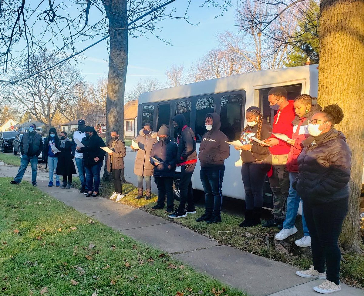GBCKazoo's tweet photo. 🎄GBC Youth Ministry and a few parents went out Christmas caroling this afternoon for the senior citizens and members that are home bound! #merrychristmas #community #outreach #youth #youthministry #advent #intergenerationalministry #galilee #galilee https://t.co/IN5sfPyHD0