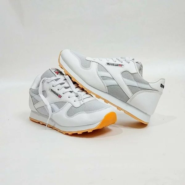 RandiJusman's tweet photo. Sepatu Reebok
Harga : Rp.340.000
Ukuran : 39 - 44
.
Order,,,
Chat ke WA 👉 083181362179
atau bisa langsung DM https://t.co/Gckzt6LxoE