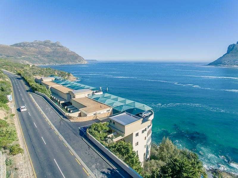 cape_waterfront's tweet photo. Hout Bay.a top place to live.Beach, ocean, views, top restaurants . Check.out our extensive selection: https://t.co/57YlxVs72J. @CapeTownEtc @Luxury_Homes_SA @HoutBayInfo @Houtbayorg https://t.co/CxRppOav3h