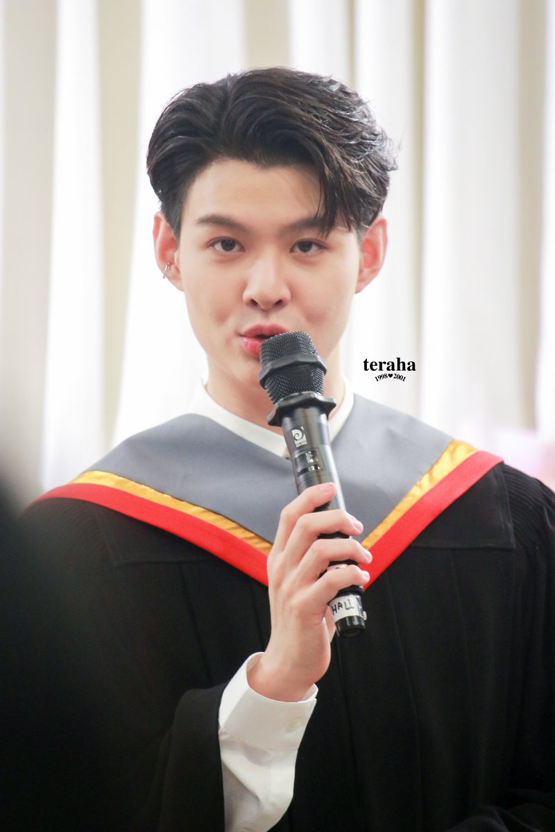 211213 Saint - Varavela Garden Hall
.
Beautiful as always ☺️ <a href="/Saint_sup/">Saintsup 🎬</a>
.
#Saint_sup
#มาม๊าครับเซ้นต์จบแล้วนะ