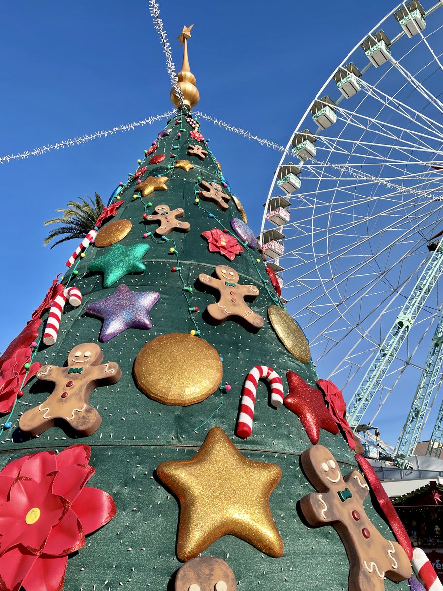 Le village de Noël de Nice : Jeux pour enfants, chalets d'artisans, stands gourmands et maison du Père Noël sont enfin de retour sur la Côte d'Azur jusqu'au 2 janvier 2022 ! 

📍 Nice, Côte d'Azur

#NoelANice #ILoveNice #ExploreNiceCotedAzur #CotedAzurFrance #MisteRivieraBlog