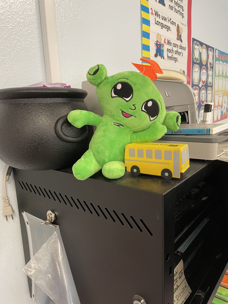 Caught “Z” hanging out at Scott Lake Elementary teaching the importance of being kind caring students that understand others to become the best students! @harmony_sel #SEL #lovePolkSchools #elementaryschoolcounselors