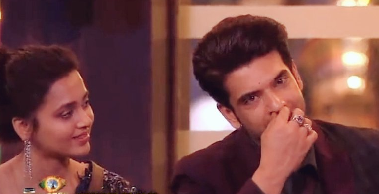 Sahil37201946's tweet photo. She stayed with him quietly, looking at him, she was a friend, a confidant, a partner, a teammate, a lover, and a family member. It is best for them to encourage each other.💝
#TejasswiPrakash #KaranKundrra #TejRan #TejasswiIsTheBoss #KaranKundraa #BiggBoss15 #BB15 https://t.co/GodLtrGh0N