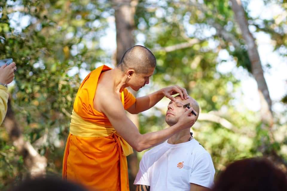 torphun0223's tweet photo. Chance for international participants to ordain as a monk.  
Monk Life Thailand
Walk the Path of Peace
Discover profound inner peace and wisdom by living the life of a monk 
1- 30 March 2022, 1- 30 May 2022, 
Email: info@monklife.info
LinelD:@monklifethailand #thailand​#เชียงใหม่ https://t.co/IZjpACjHhv