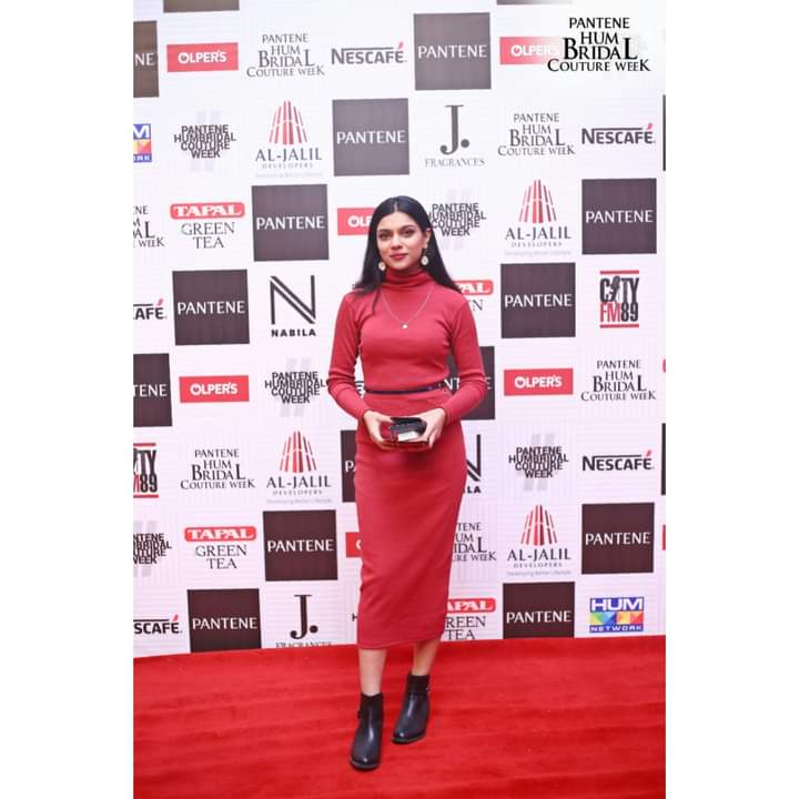 #Highlights | Moments From The Red Carpet Of Pantene HUM Bridal Couture Week 2021 Day 3!

Stay Tuned For More Updates!
 
#PanteneHUMBridalCoutureWeek #MoreOpenHairDays #PHBCW21 #HBCW 
#HUMTV