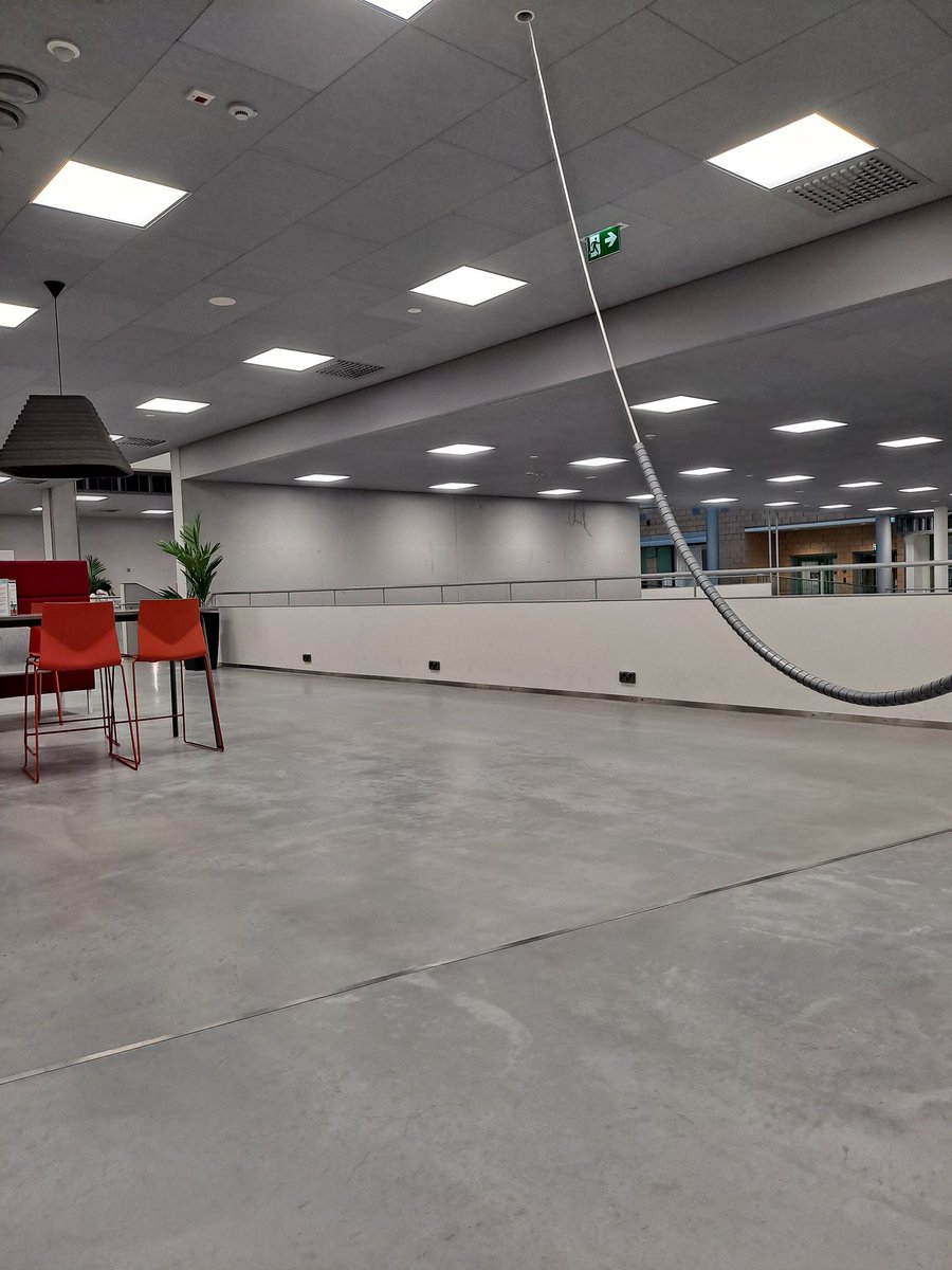 Last presentation of the semester!!

<a href="/MetropoliaBiz/">Metropolia Business School</a> #eba #bba