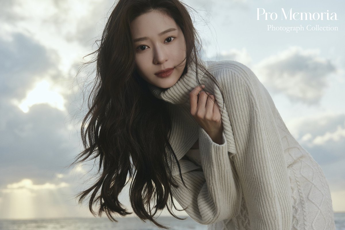 picsofminju's tweet image. GODDESS
#IZONE #MINJU