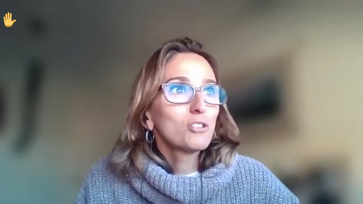 ITI_TIC's tweet photo. "Deberíamos apostar más por incorporar un experto/a en comunicación científica, que adapte el mensaje a los distintos ámbitos, y que haga que la gente lo entienda, lo quiera y lo pida. Todo esto, nos hará ganar confianza" 👤Ana Ferrer de @incliva_iis, en la #TICSALUDAVLC https://t.co/MBzNxByNvQ