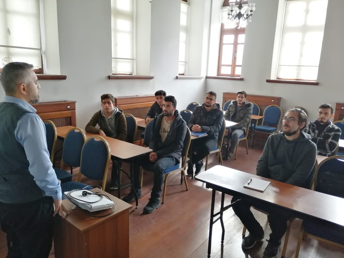 MuhendishaneTR's tweet photo. Karabük’te Mühendishane derslerimiz devam ediyor.
@gencliksporbak
#Mühendishane #MSMB #Mühendis #Eğitim #KYK #GSB https://t.co/kaOuNAxYUB
