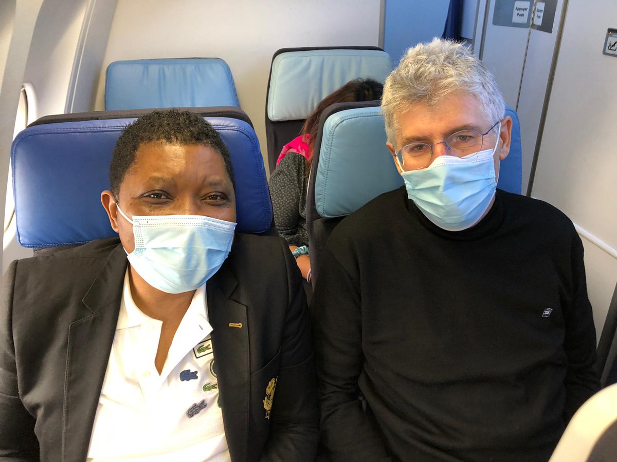 GalaRepublique's tweet photo. Ils arrivent... Direction Niamey pour les équipes de @RFIRadioFoot et de @cplussportafr.

Annie Gasnier, Remy Ngono, Philippe Doucet, Antoine Grognet... seront chez vous à partir de 16h10 !

📅 JEUDI 16 DÉCEMBRE 
🧩 CCFN 
⏱ 9H00
🎫 ENTRÉE LIBRE

#GalaRepublique 🇳🇪 https://t.co/0i6XYVeAj2