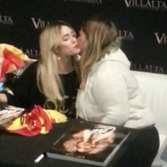 melissaxrbd's tweet photo. Hoy hace 7 años llegabas con tu primer disco #ABailarTour2014 presentandote como solista por primera vez en España.
7 años desde la primera vez que pude abrazarte y del primer concierto de muchos.
Te amo @lalioficial https://t.co/EhE5tOqRDX