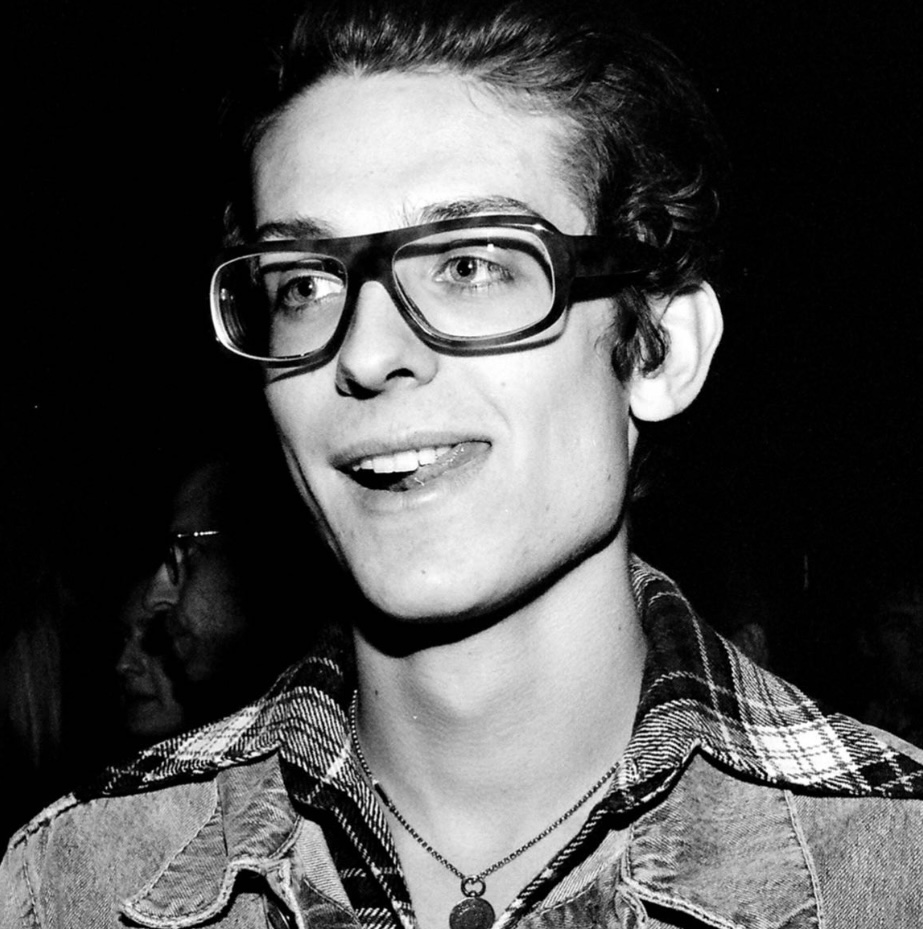 BLACK EYEWEAR tweet media