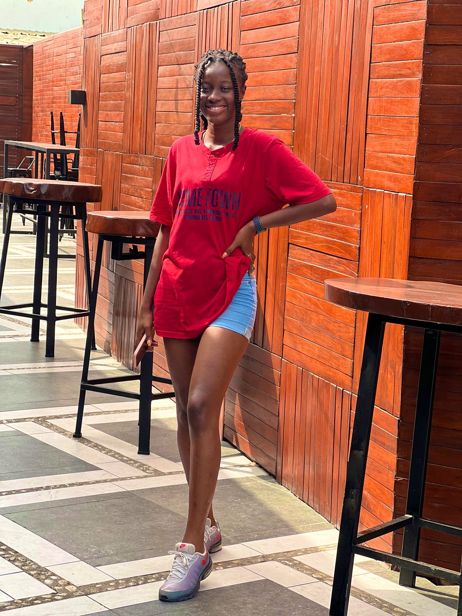 ama_nanie's tweet photo. I am me and that’s all I can be ❤️❤️❤️💙💙💙 https://t.co/2l3q7vRh1d