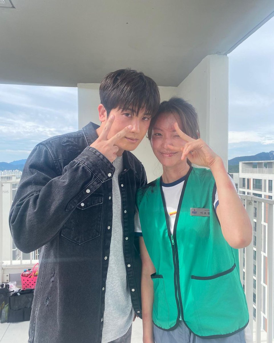 OppalabsPh's tweet photo. 211213 Han Da Sol Instagram Update •
너무너무 재미나고 즐거웠어요🌷
#해피니스 #happiness #tvn #tving
#HanDaSol https://t.co/dJYY6gUzBO