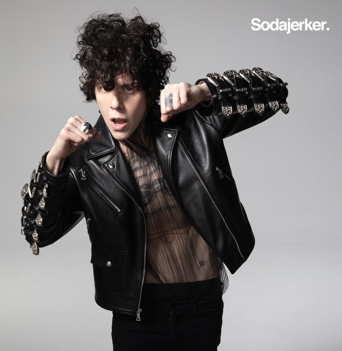 sodajerker's tweet photo. EPISODE 218 // Acclaimed singer-songwriter LP (@iamlp) discusses their new album Churches, collaborating with greats like @DanWilsonMusic and Billy Steinberg, and why they'll never co-write on Zoom.

Platforms: https://t.co/IK2pnYsXXf

Stream: https://t.co/uzMHCOlY8w https://t.co/Osbfzi70I4