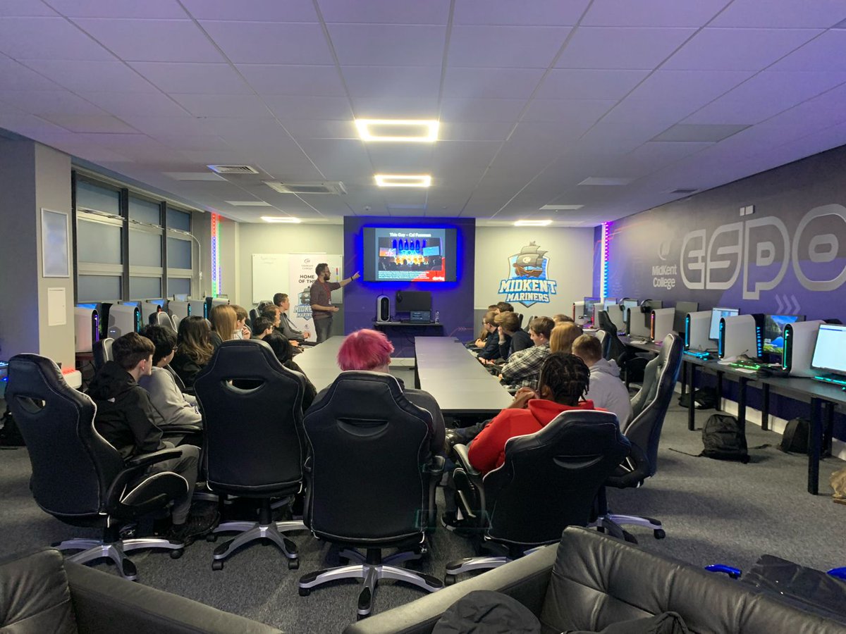 Industry speakers are just one thing you can look forward to at College! 

Terry May from <a href="/DURTYMEDIA/">DURTY Media Ltd</a> visited our #Esports students before Christmas for a day of workshops and talks!