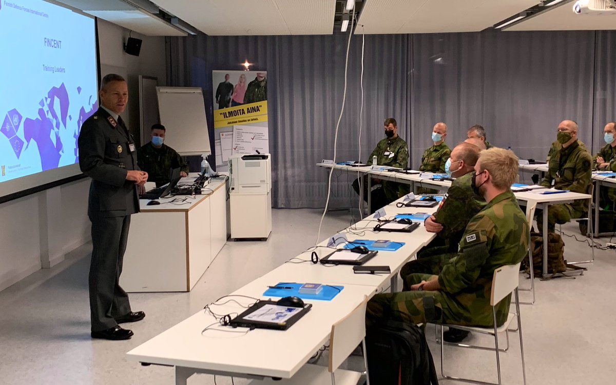 FINCENTFI's tweet photo. The Commandant of FINCENT wished the #SAFOC course participants welcome to the last course of the year 2021. 

Students from 🇫🇮🇸🇪🇳🇴 ready for safe(ty) course!
#training #crisismanagement #safety #NORDERCO https://t.co/sCyVHW8vxb