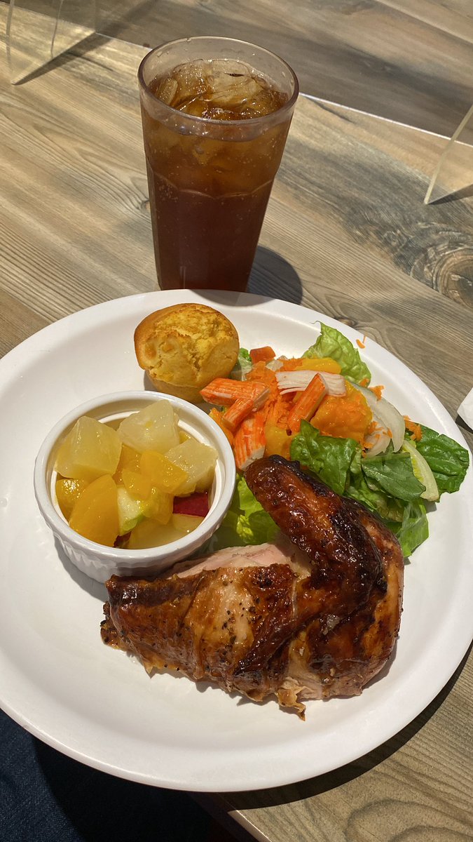 dhonnedeeblue's tweet photo. #hapunan #manokmonday 🥗🍗🥤 https://t.co/wo0Idx6gH4