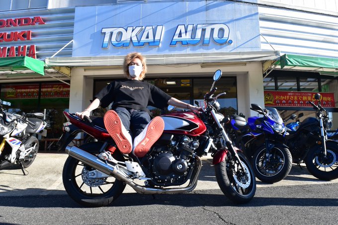 東海オンエアてつやがバイクを納車 Cb400sf21最新モデルは欠点がないことが欠点という神バイクだった Appbank