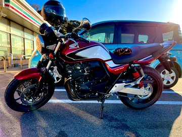 東海オンエアてつやがバイクを納車 Cb400sf21最新モデルは欠点がないことが欠点という神バイクだった Appbank