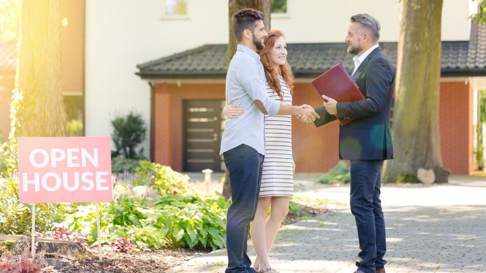 ticaari's tweet photo. Invest in Real Estate in Turkey! https://t.co/XKad3W0Nzi https://t.co/V0WWTRAIj6