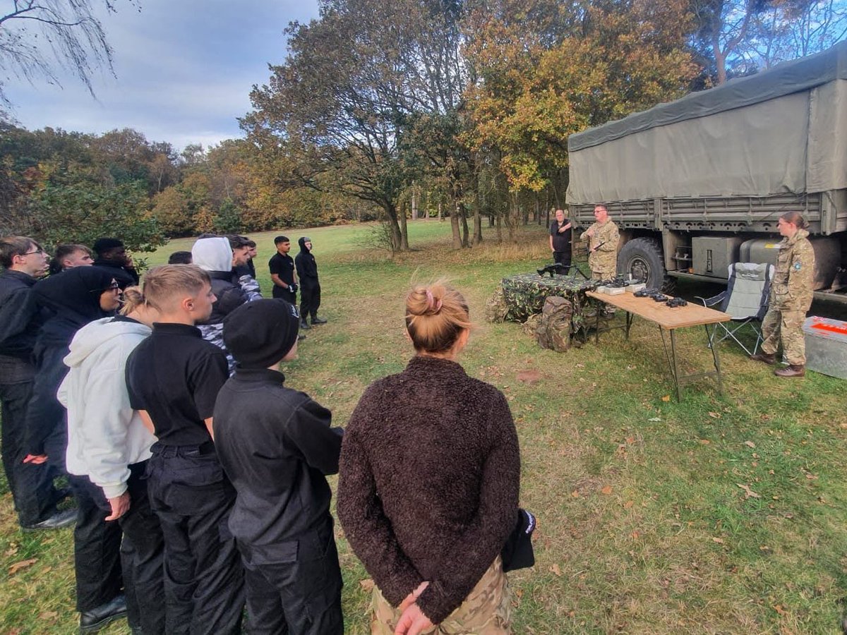 east_mids_rfca's tweet photo. 130 students from @Lborocollege Public Services Course spent a week with Reservists from @203Squadron to get an insight into the #ArmyReserves.  

Students even practised a casualty evacuation featuring G-ZZLE, a former Army Air Corp Gazelle AH1 helicopter! @158RegimentRLC https://t.co/rZMccCu3Rr