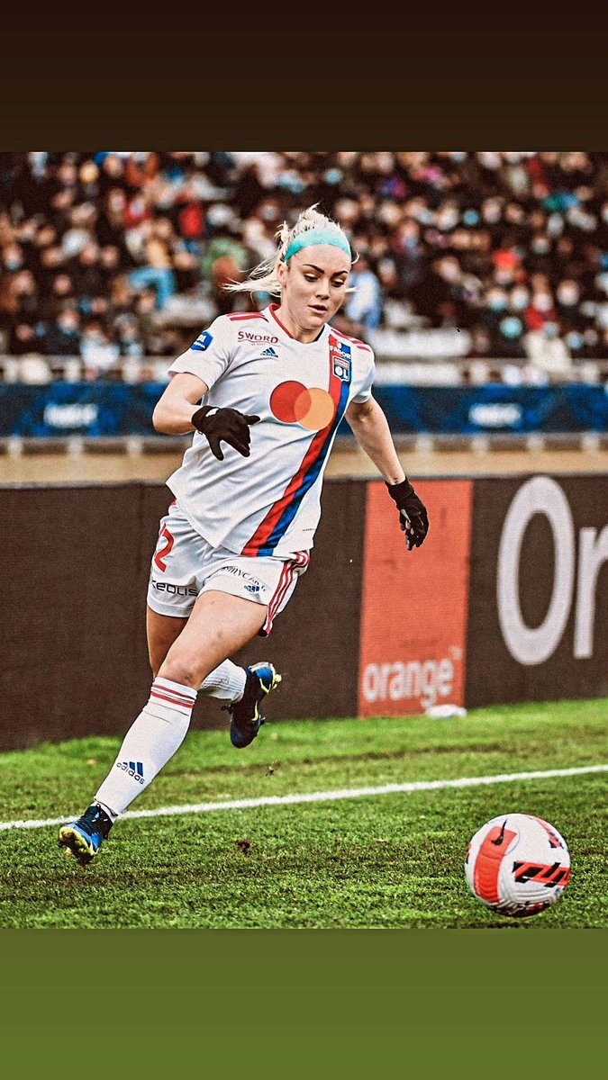 CarpenterEllie's tweet photo. 11/11 💪🏽💙❤️ @OLfeminin https://t.co/1sUME7ezcB