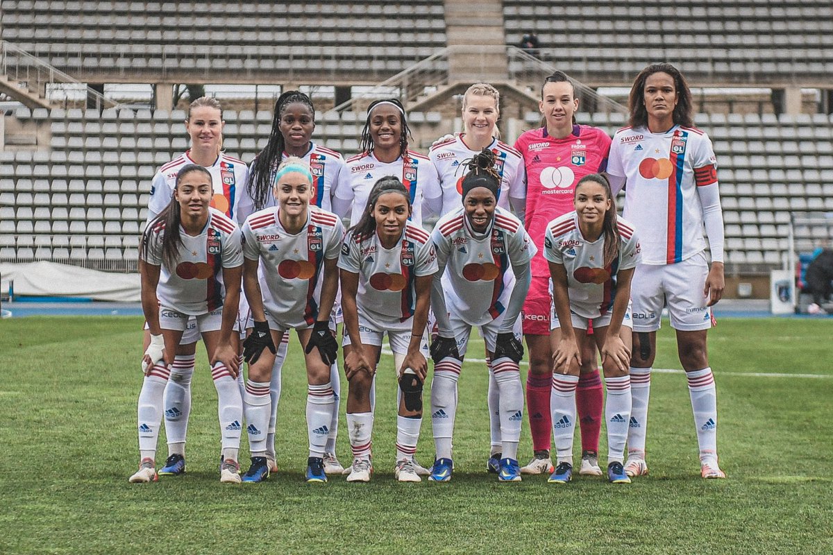 CarpenterEllie's tweet photo. 11/11 💪🏽💙❤️ @OLfeminin https://t.co/1sUME7ezcB
