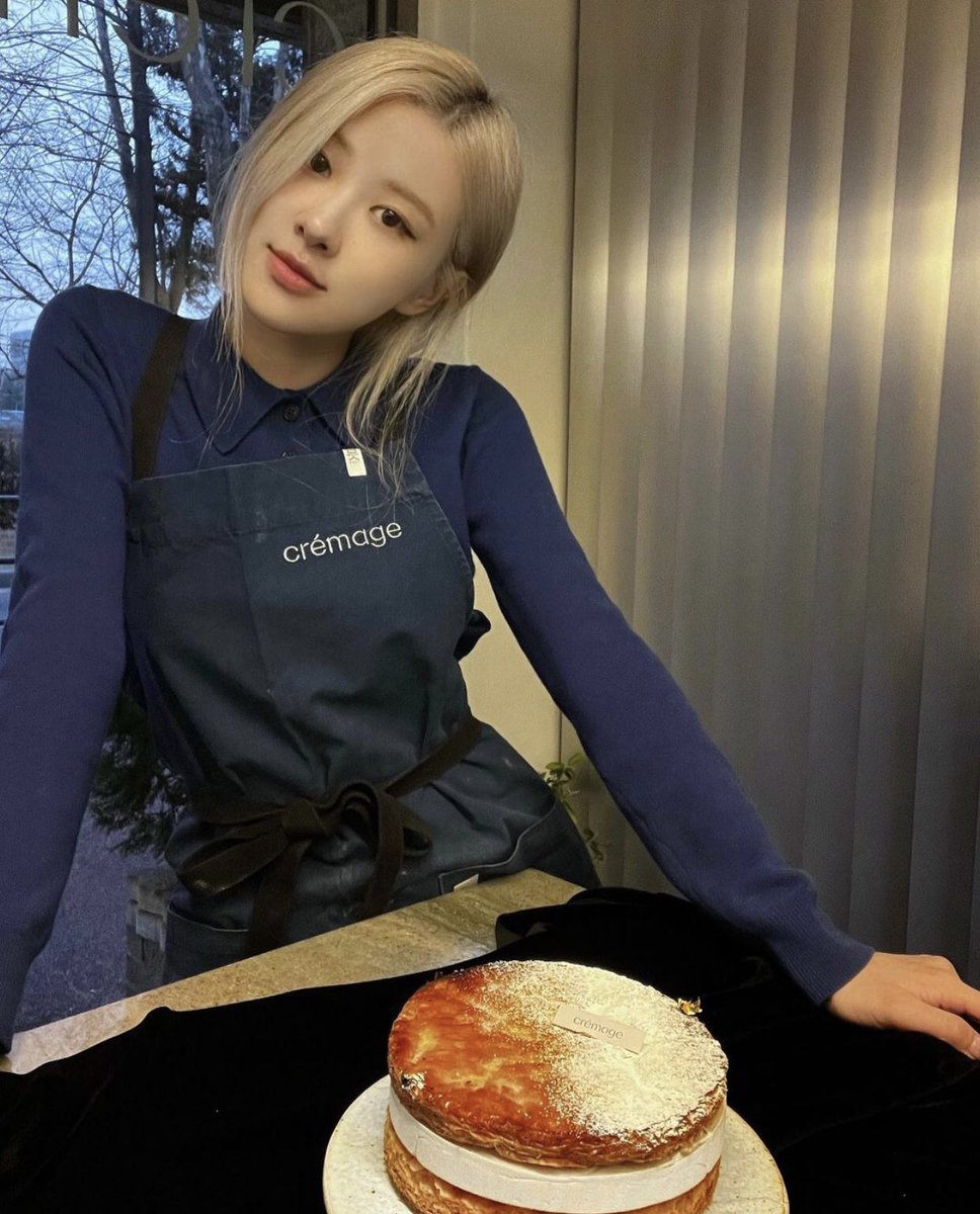 myRoses211's tweet photo. #로제 #rosé (@BLACKPINK) https://t.co/5GpZoCOnAM