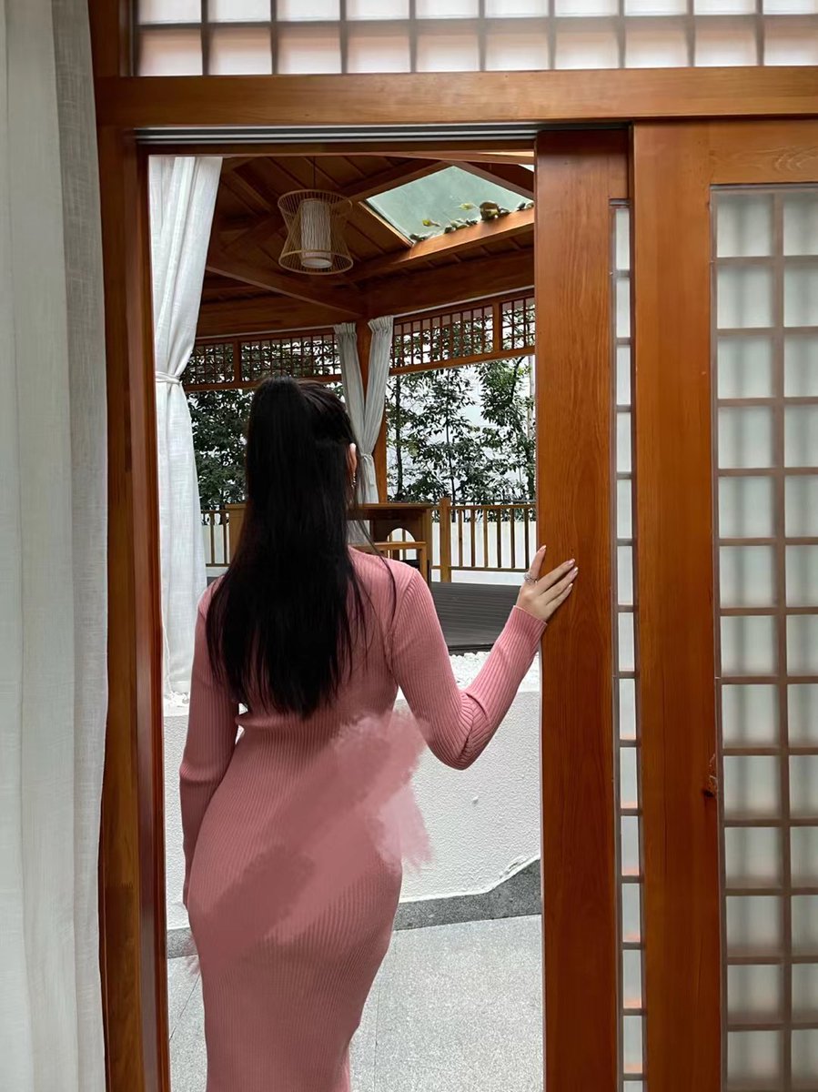nuttyoccasions's tweet photo. 女生档案
#成都约炮
#成都学生
昵称：伊伊
坐标：成都
年龄：20
身高：168
体重：53kg
职业：学生
星座：处女座
Cup：38D
擅长：画画 做饭
性格：���柔可爱
喜欢的男生类型：成熟大方有品 https://t.co/lkBFlLuqq5
