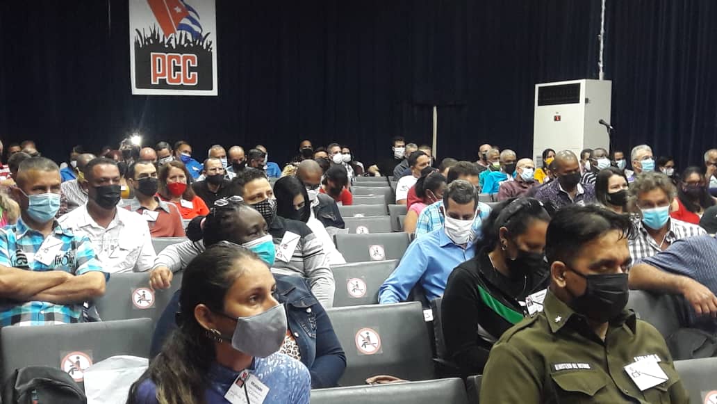 #SanctiSpiritus.Asamblea  Balance.#PCCJatibonico. Compromiso de revolucionar la recuperación  cañero azucarera para avanzar.🇨🇺Ratifican a Isbel Reina Abreu como Primer Secretario.#8voCongreso.<a href="/DiazCanelB/">Miguel Díaz-Canel Bermúdez</a> <a href="/DrRobertoMOjeda/">Dr. Roberto Morales Ojeda</a> <a href="/PartidoPCC/">Partido Comunista de Cuba</a> <a href="/ObraDe/">LaObraDeLaRevoluciónSS</a> .