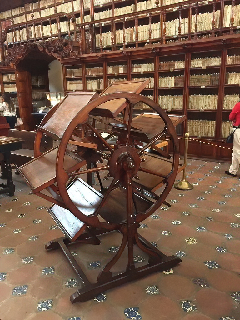 A 300-year-old library tool that enabled a researcher to have seven books open at once, yet conveniently nearby (located at Biblioteca Palafoxiana in Puebla, Mexico)