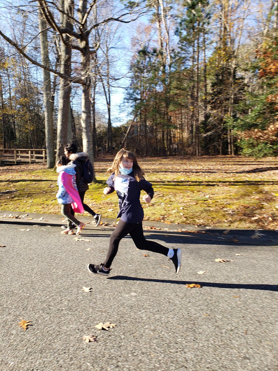 Carly Scheuer tweet media