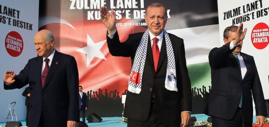 yunus_arslan_ya's tweet photo. "Cumhur İttifakı ve AK Parti olarak bizden başka derdi millet, devlet, evlatlarına büyük ve güçlü bir Türkiye bırakmak olan başka bir siyasi kadro yoktur."

I-Liderimiz CB @RTErdogan Recep Tayyip Erdoğan-I https://t.co/pfQvp8R0Rc