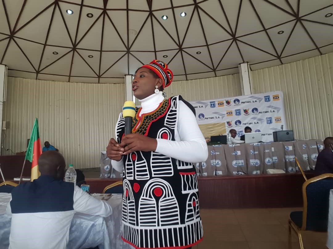 IsraelinCM's tweet photo. 5e éd. du Séminaire Israel-Cameroun sur le Hitech et l’entreprenariat
Présentation de Mme Elmine Fotabe, fondatrice de #FUNIC, sur ‘‘les stratégies de croissances des entreprises’’.
Créée en 2015, FUNIC est une université pionnière dans la formation de leaders entrepreneuriaux https://t.co/pq32OWEipC