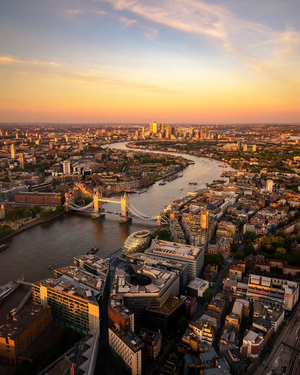 visitlondon's tweet photo. Our beautiful London🌆🧡 #LetsDoLondon #VisitLondon [📸@chrisjdalton] https://t.co/7D3m0EWi9Y